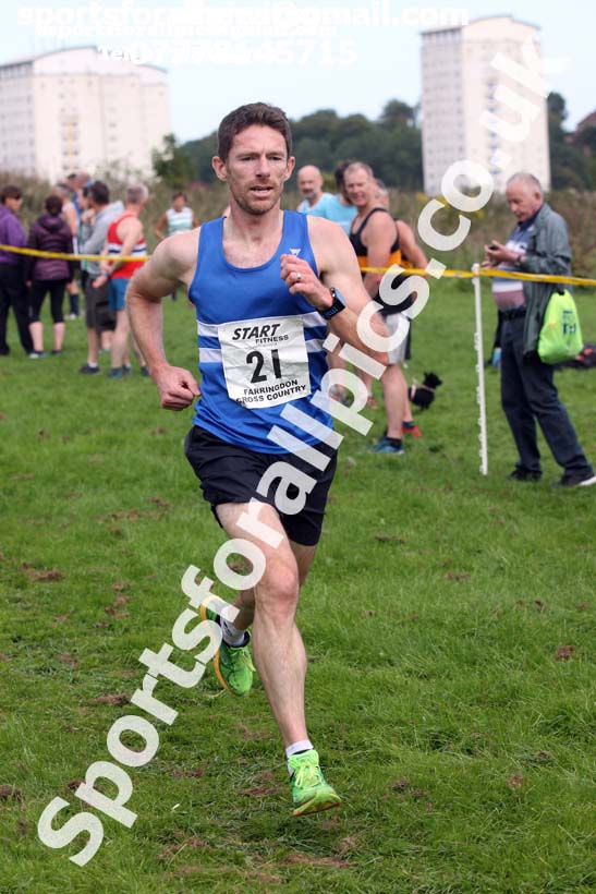 Senior mens relay, Sunderland Harriers Cross Country, Farrington, Sunderland. Photo: David T. Hewitson/Sports for All Pics